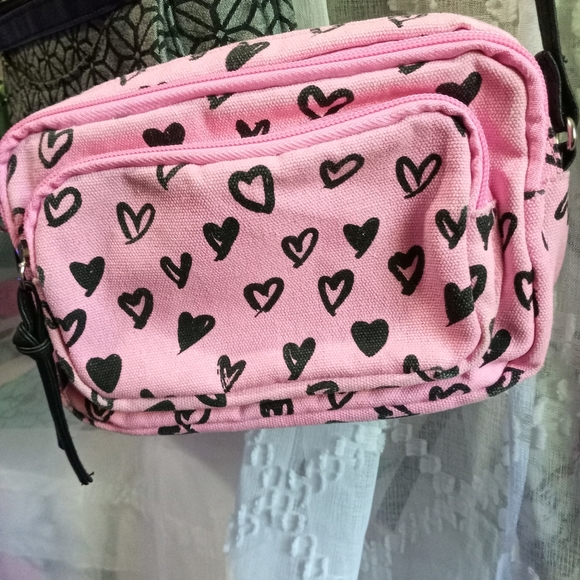 Purses - Picture 3 of 11